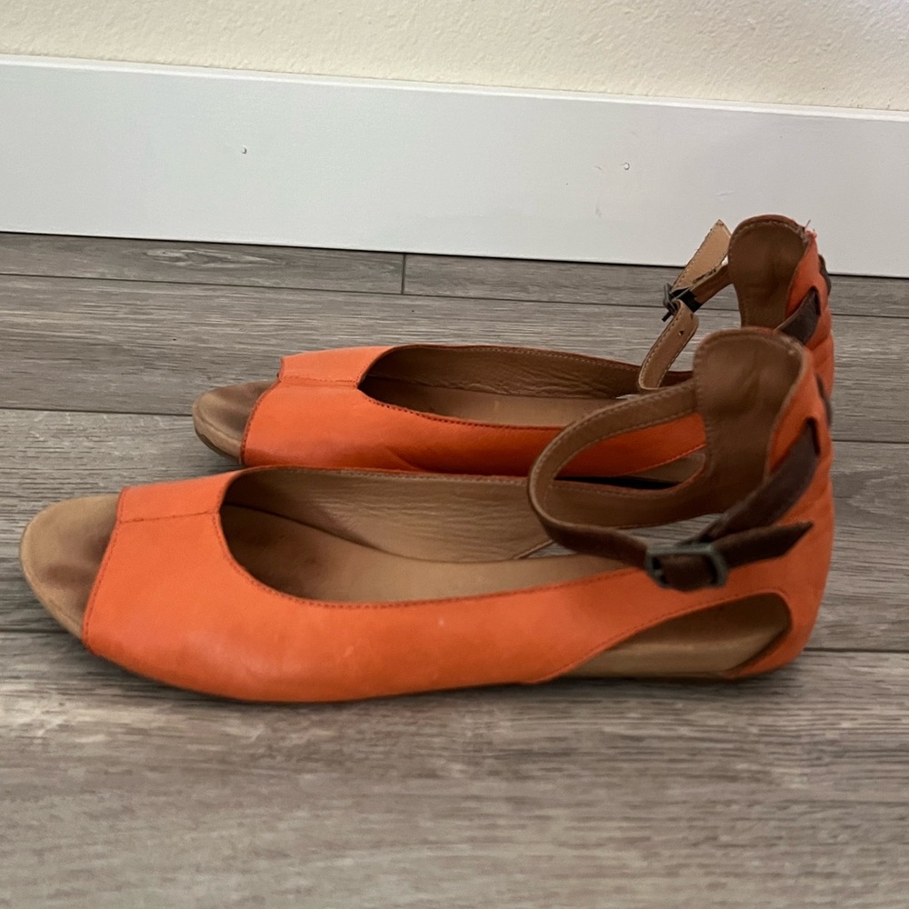 Bueno Ankle Straps Flat Sandals